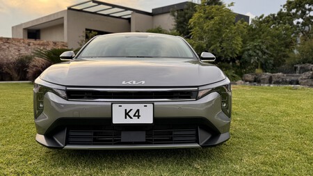 Kia K4 2025 Cuartos