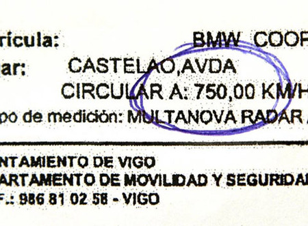 Multan a una mujer viguesa por ir a 750 Km/h por vía urbana