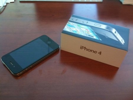 Llegan las primeras unidades del iPhone 4, fotos de su nueva caja y contenido