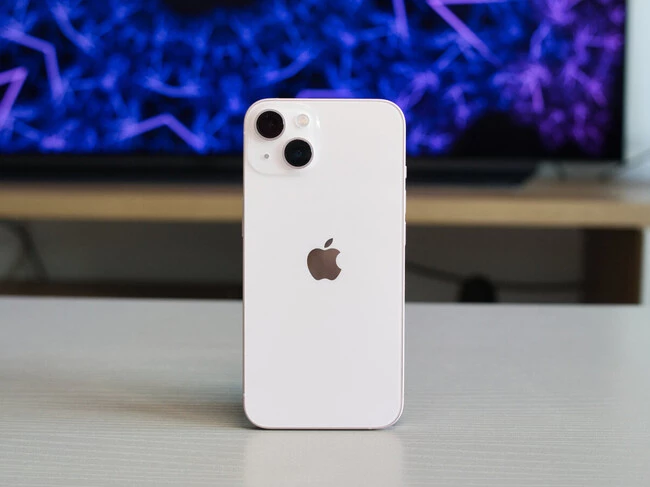 iPhone 13
