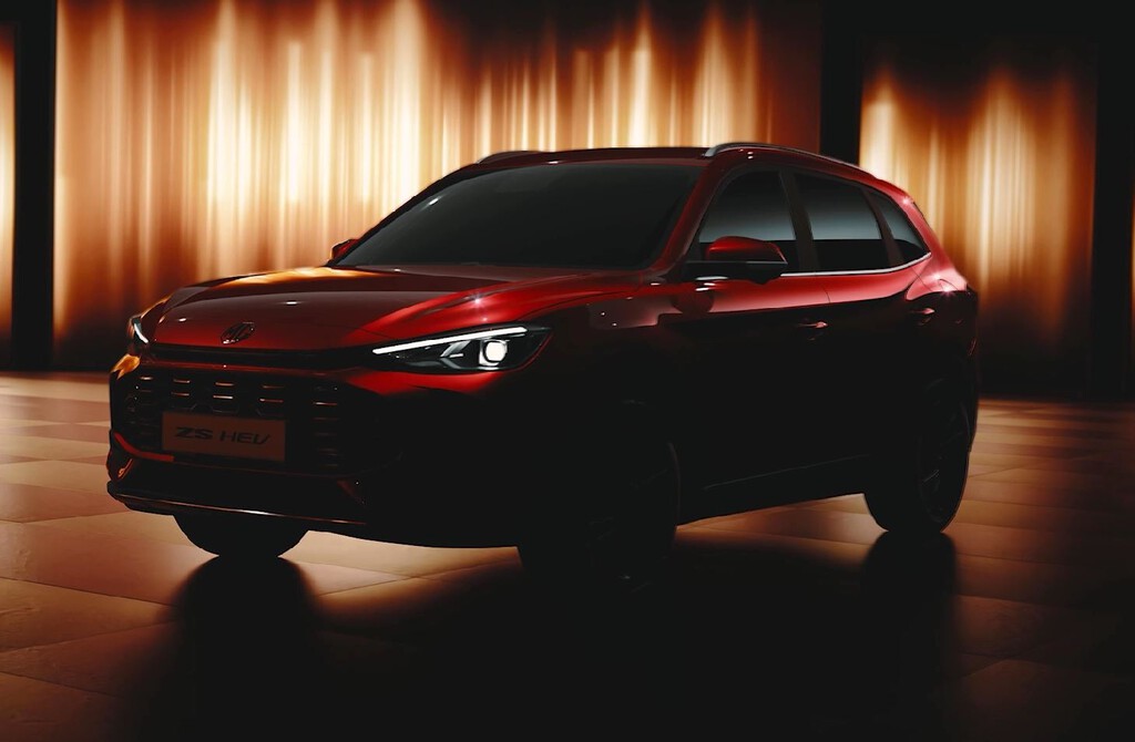 Nuevo MG ZS Hybrid+: la marca china quiere tener el híbrido del pueblo apuntando directamente a Toyota