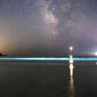 Mar de Ardora en Galicia: cuándo verlas y cuáles son las mejores playas para ver las auroras boreales marinas 