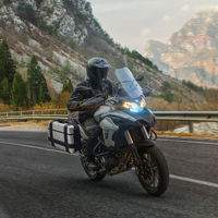 La Benelli TRK 800 llegará a España como una trail media que podría quedarse bajo la barrera de los 9.000 euros