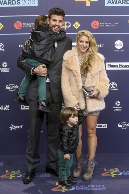 Los nenes de Shakira y Piqué se convierten en protagonistas en los 40 Principales Music Awards 2016