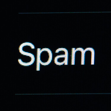 "O que significa?": ranking dos termos digitais mais pesquisados pelos brasileiros em 2025 tem "TBT", "spam" e "dropshipping"