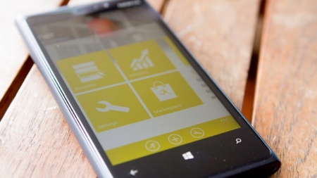 ¿Estaba Nokia leyendo o guardando los datos de navegación de sus móviles?