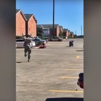 Esta pareja nos muestra con mucho dolor la importancia de enseñar correctamente a montar en moto