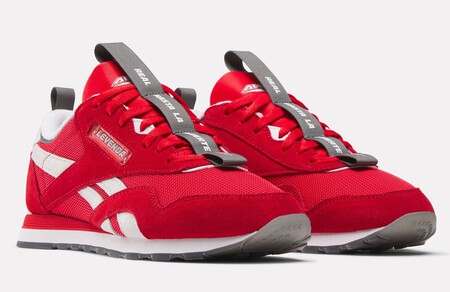 Reebok Y Anuel Lanzan Las Zapatillas Mas Llamativas Del Ano Un Par Para Levantar Pasiones Y Envidias Con Tu Look De San Valentin