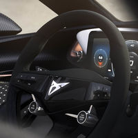 CUPRA muestra los detalles del interior de su primer coche eléctrico: cuadro digital y mucha fibra de carbono