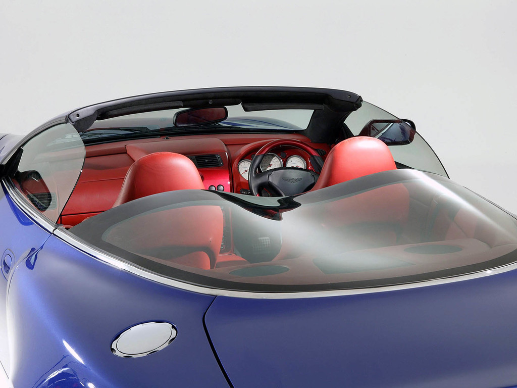 Aston Martin V12 Vanquish Roadster Zagato