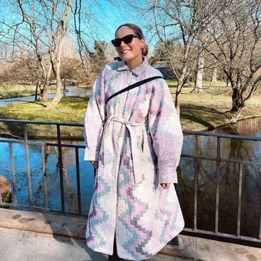 Las nuevas Adidas azul glacial que mejor quedan con los looks de invierno y que adoran las pijas 