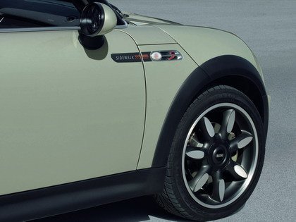 MINI Cooper Convertible Sidewalk