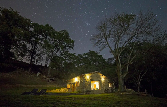 Seguimos soñando vacaciones: aquí están los 6 favoritos para la nueva normalidad en Airbnb