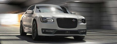 Chrysler 300C 2023, el sedán americano da el último respiro antes de decir adiós