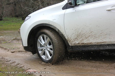 Toyota RAV4 2013, miniprueba