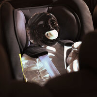 Ford crea un sistema de alerta para prevenir los olvidos de bebés dentro del coche 