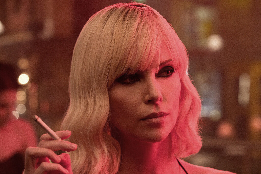 Charlize Theron, actriz de 'La Odisea', sobre sus inicios: "Mi vida entera estaba en una maleta, pero sabía que había un mundo que quería ver"