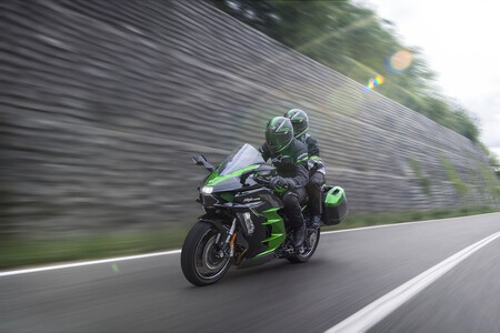 Kawasaki Ninja H2 Sx 2021 009