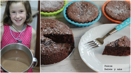 porcion bizcocho y marina sujetando bol