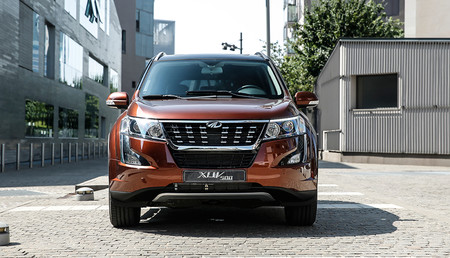 Mahindra XUV500 2019