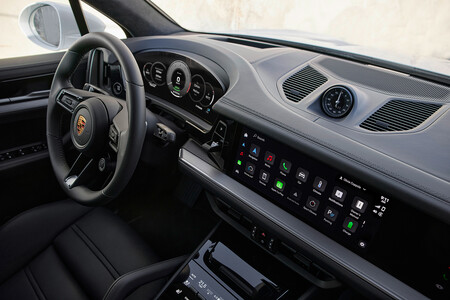 Porsche Cayenne Turbo E-Hybrid 2024 salpicadero