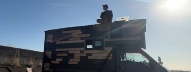 Parece LEGO, mas é engenharia pura: a casa desmontável escondida feita a partir de um caminhão comum e que desafia a lógica