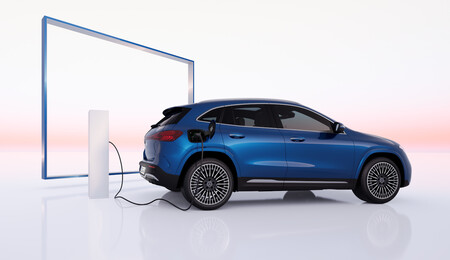 Mercedes-Benz EQA 2024