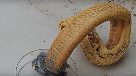 Este material crece hasta 100 veces su tamaño cuando empieza a arder