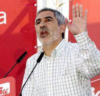 IU propone subir el salario mínimo