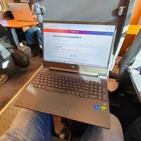 Hemos intentado escribir este artículo desde un AVE. Ha sido un suplicio