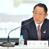 Akio Toyoda, presidente de Toyota le dice a Apple que fabricar autos no es como hacer un smarthphone