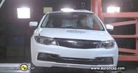 El Kia Carens y el Qoros 3 chino sacan 5 estrellas EuroNCAP