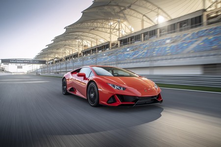 Lamborghini reanudará actividades y promete presentar un nuevo auto la próxima semana