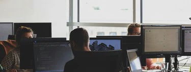 Ponen a desarrolladores senior a programar con IA y descubren que tardan más: hay que poner contexto, esperar y corregir el resultado