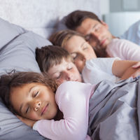Por qué me gusta dormir con mis hijos, aunque ya no sean bebés