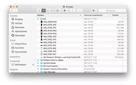 Finder から入って、WD ハードドライブの内容を確認します。