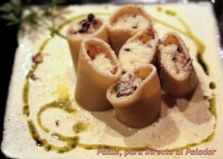 Pasta con salsa de requesón y olivada. Receta