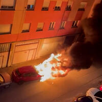 Por si fuera poco con los incendios forestales, dos pirómanos se han dedicado a quemar 50 coches este verano. Ya están detenidos