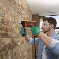 Ideal para cualquier hogar, el taladro percutor de 850 W Black & Decker BEH850K-QS está rebajado a sólo 39,95 euros en Amazon