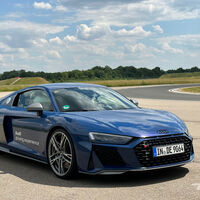 Audi R8 V10 y RS e-tron GT, los manejamos: una deliciosa paradoja de conceptos