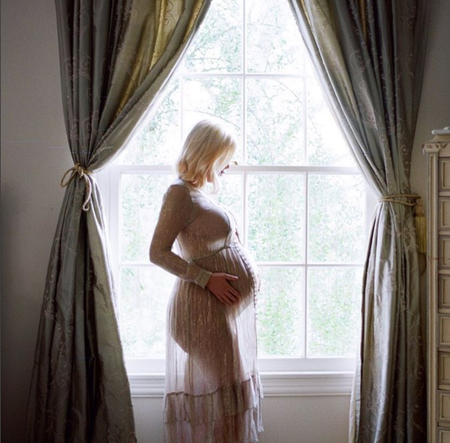 #Babynews: Natalie Portman y Tori Spelling ya son mamás