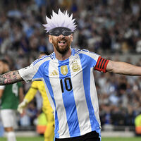 Cuando el creador de Jujutsu Kaisen tuvo que descansar por problemas de salud y lo único que se le ocurrió fue ver jugadas de Messi 