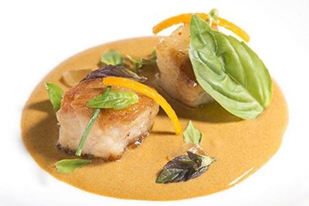 emulsión_de_mejillones_en_escabeche,_papada,_hierbas_y_limón_el_retiro.jpg