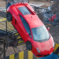 Esto es lo que pasa cuando el youtuber más popular del mundo se pone creativo para reventar dos Lamborghini