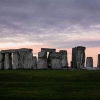 Llevamos años pensando cómo se erigieron las enormes piedras de Stonehenge: ahora arqueólogos lo han recreado