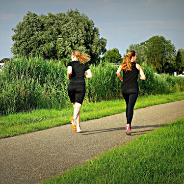 La nueva tendencia para salir a correr: estos son sus beneficios y así puedes ponerla en práctica