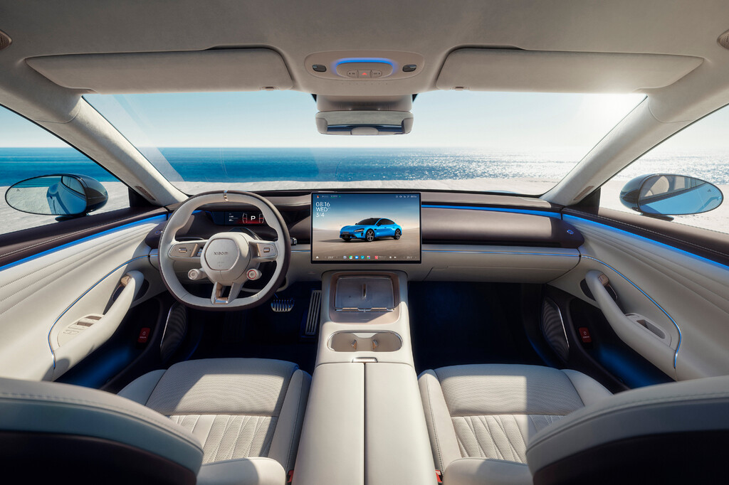 Me flipa el nuevo interior beige que Xiaomi va a lanzar en su Xiaomi SU7 renovado: ahora sí que me parece el coche eléctrico más bonito del mundo 