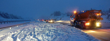 El caos de la AP-6 hace evidente la falta de un protocolo de actuación más eficaz en caso de nevada