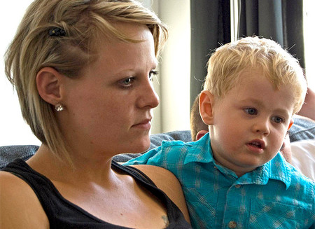 De niños que viven pegaditos a sus madres