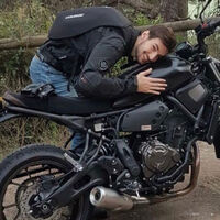 La madre de un motorista atropellado recibe la factura por la limpieza del accidente donde falleció su hijo